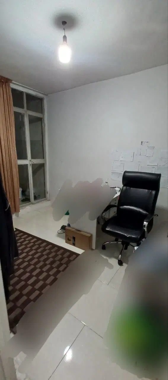 واحد ۷۰ متری اکباتان جانبازان