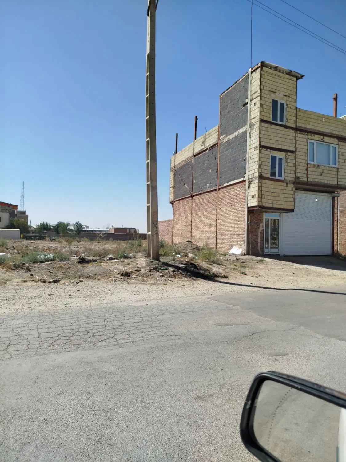 زمین دوکله خیابان کاشانی 17