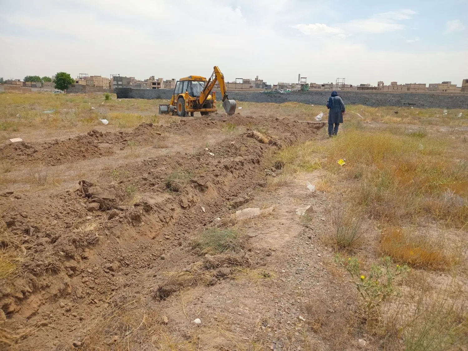 زمین فروشی