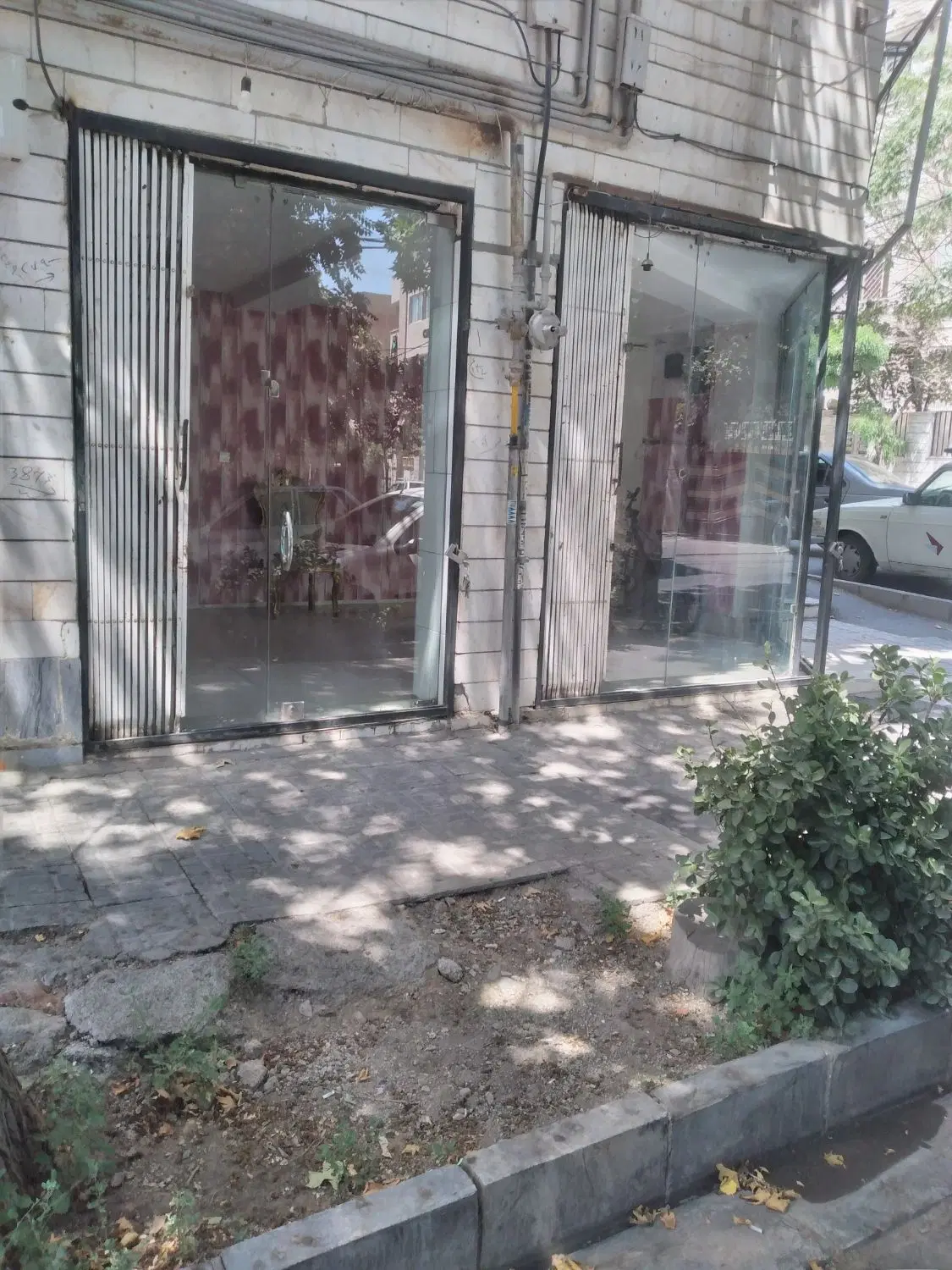 مغازه ۲۲ متری دو نبش
