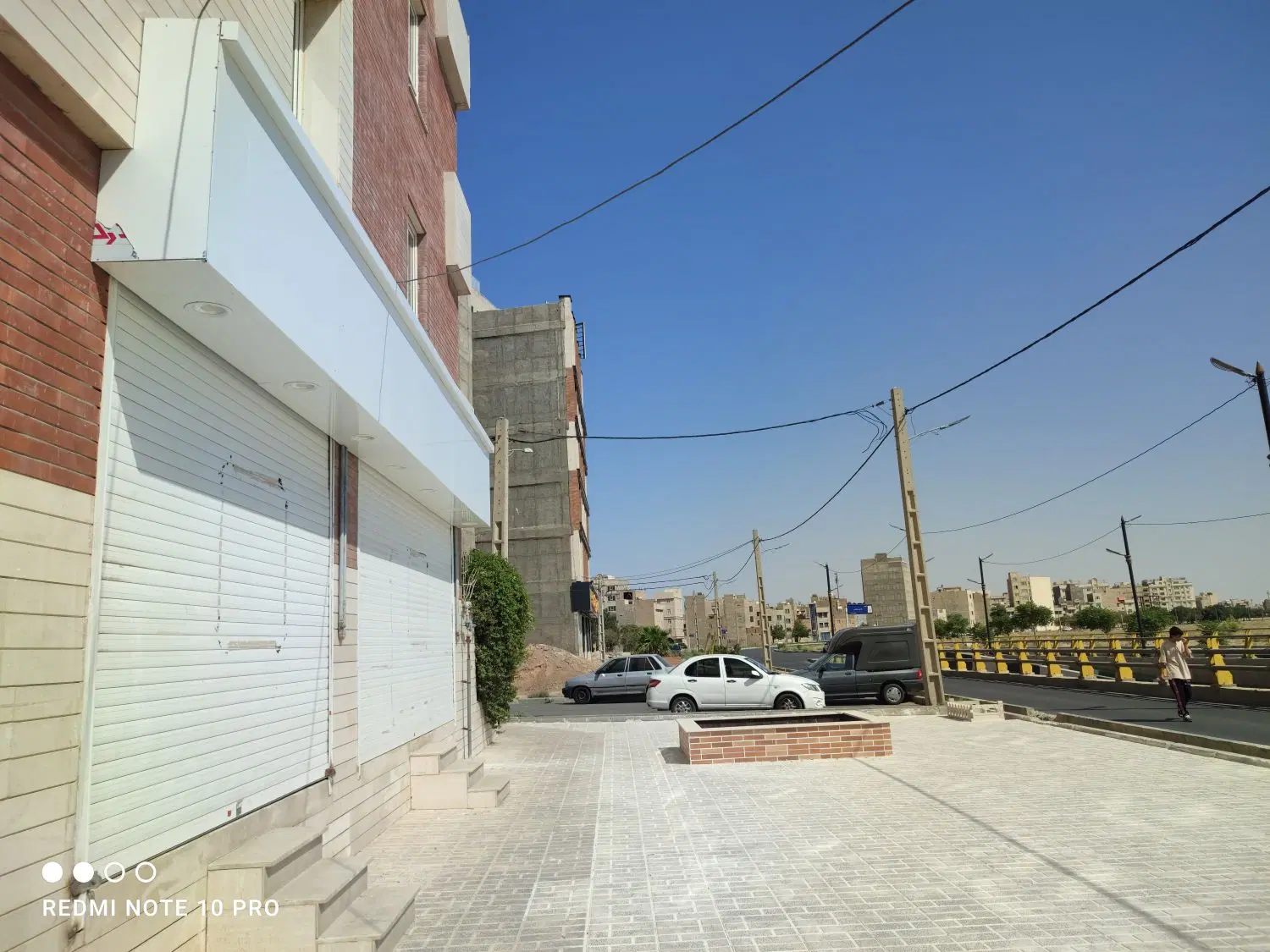 ۱۲۴ متر تجاری با محوطه اختصاصی