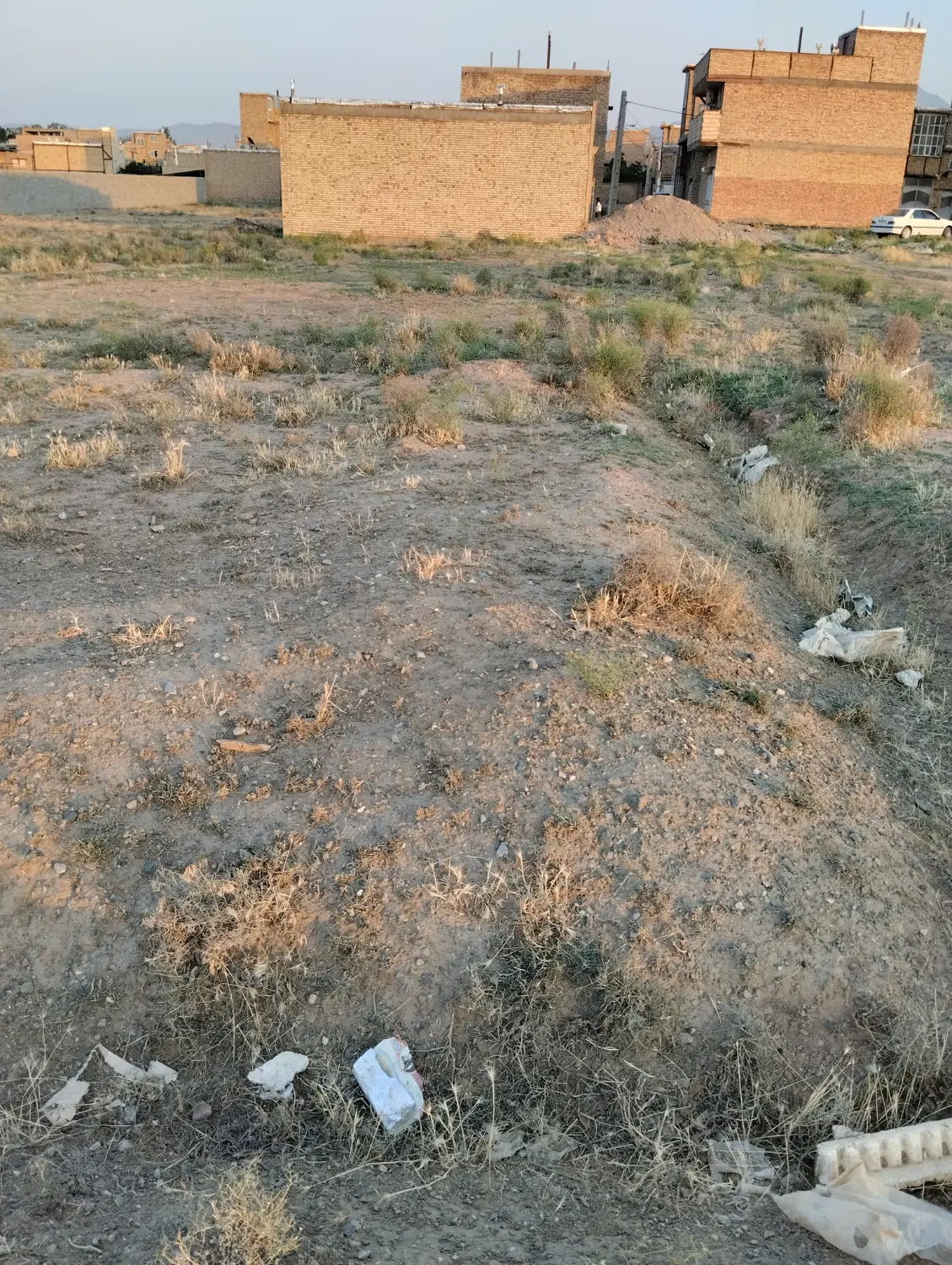 زمین مسکونی به متراژ۱۱۱متر