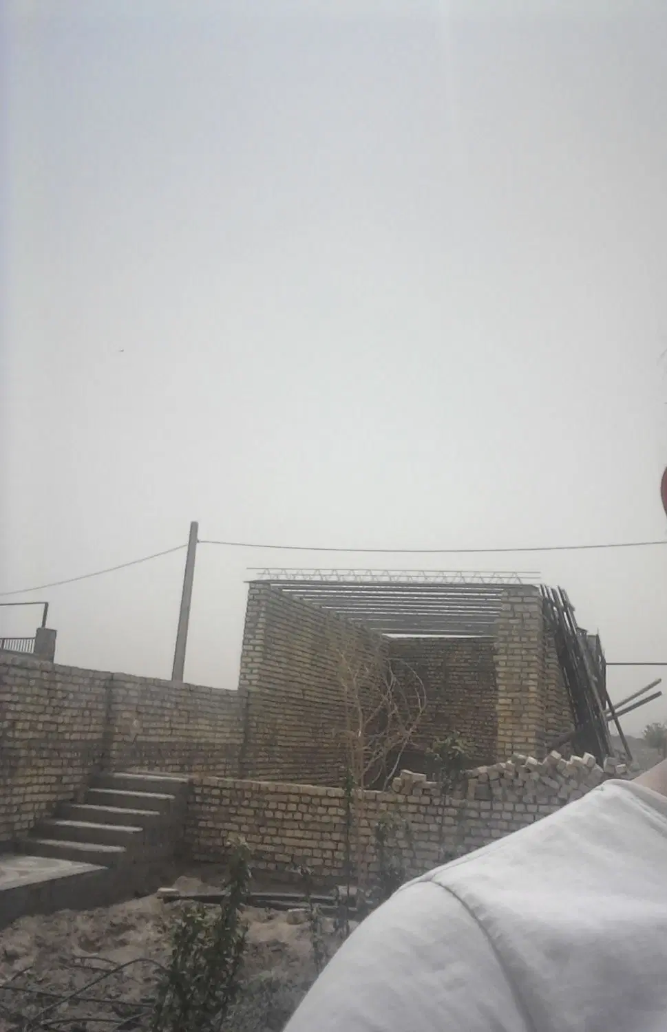 زمین فروشی