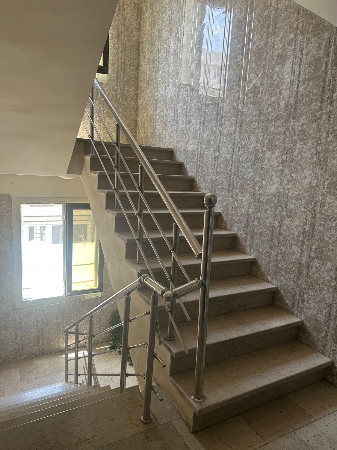 ۸۷ متری تهرانپارس شرقی فول امکانات