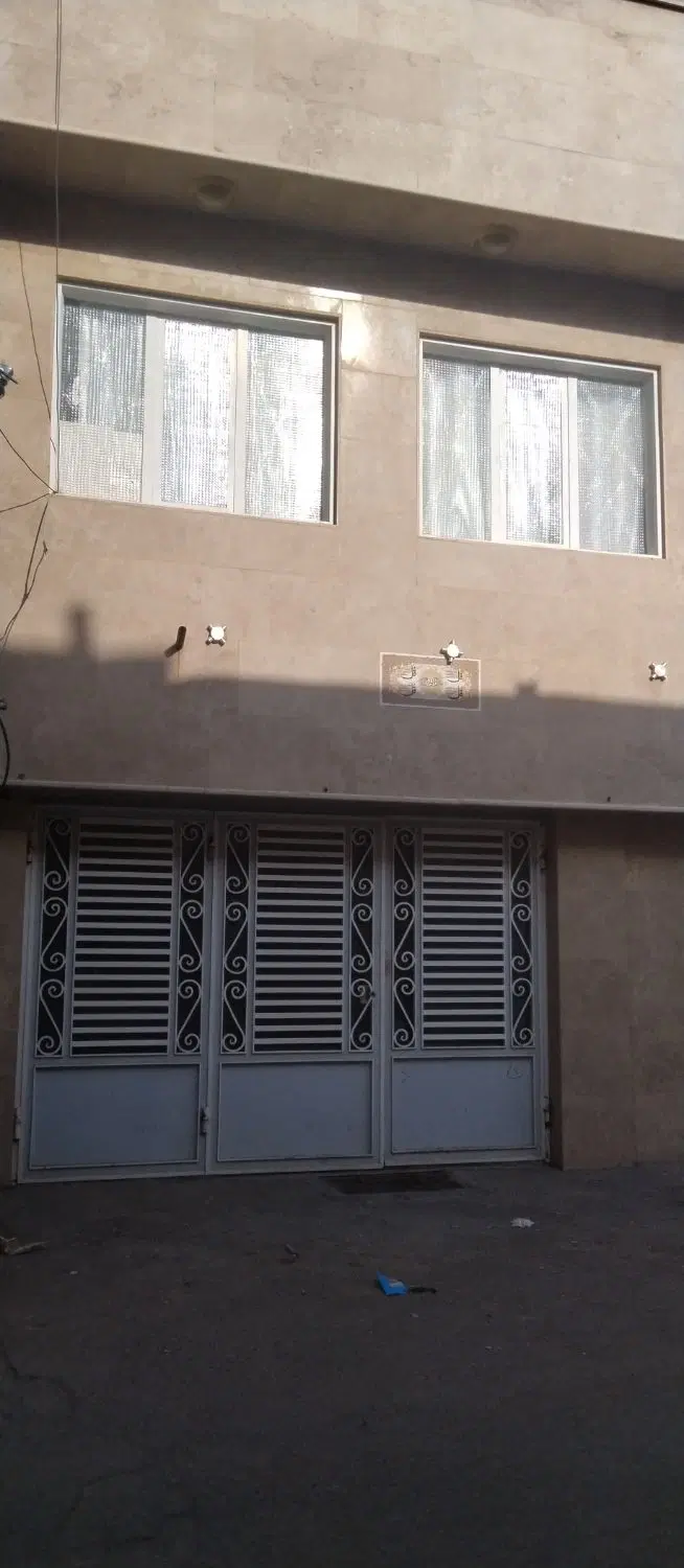 فروش ملک هفتاد متری