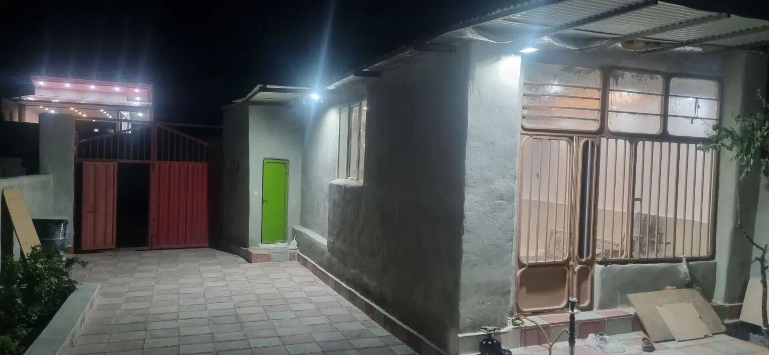 باغچه نزدیک شهر