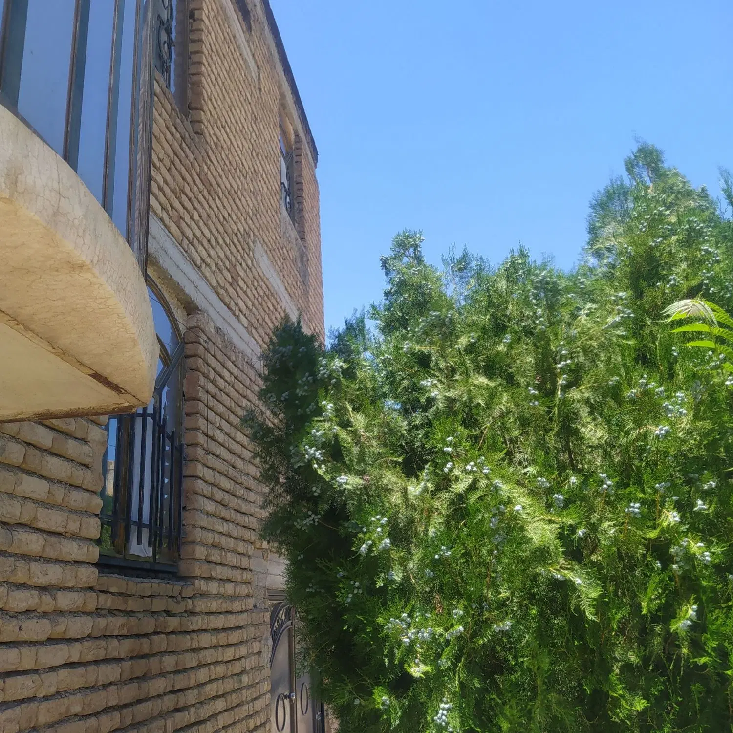 فروش خانه مسکونی دوطبقه مجزا