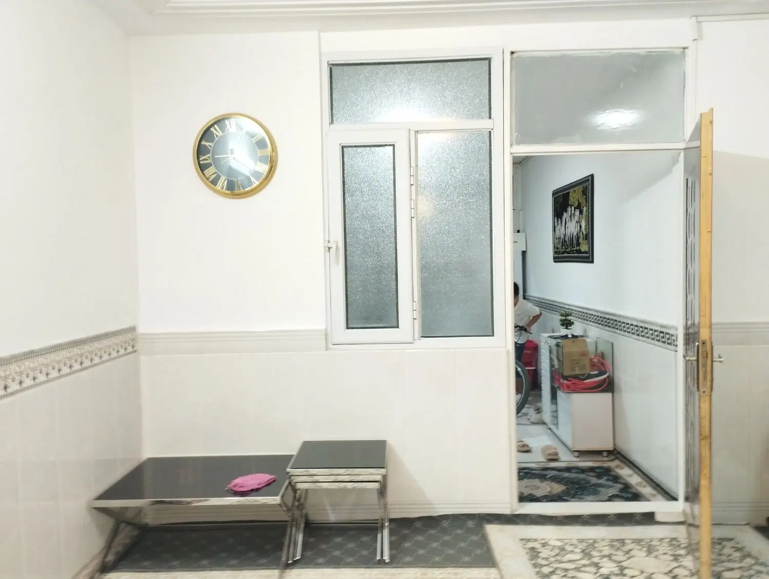 واحد 78متری شیک وتمیز  فروش فوری