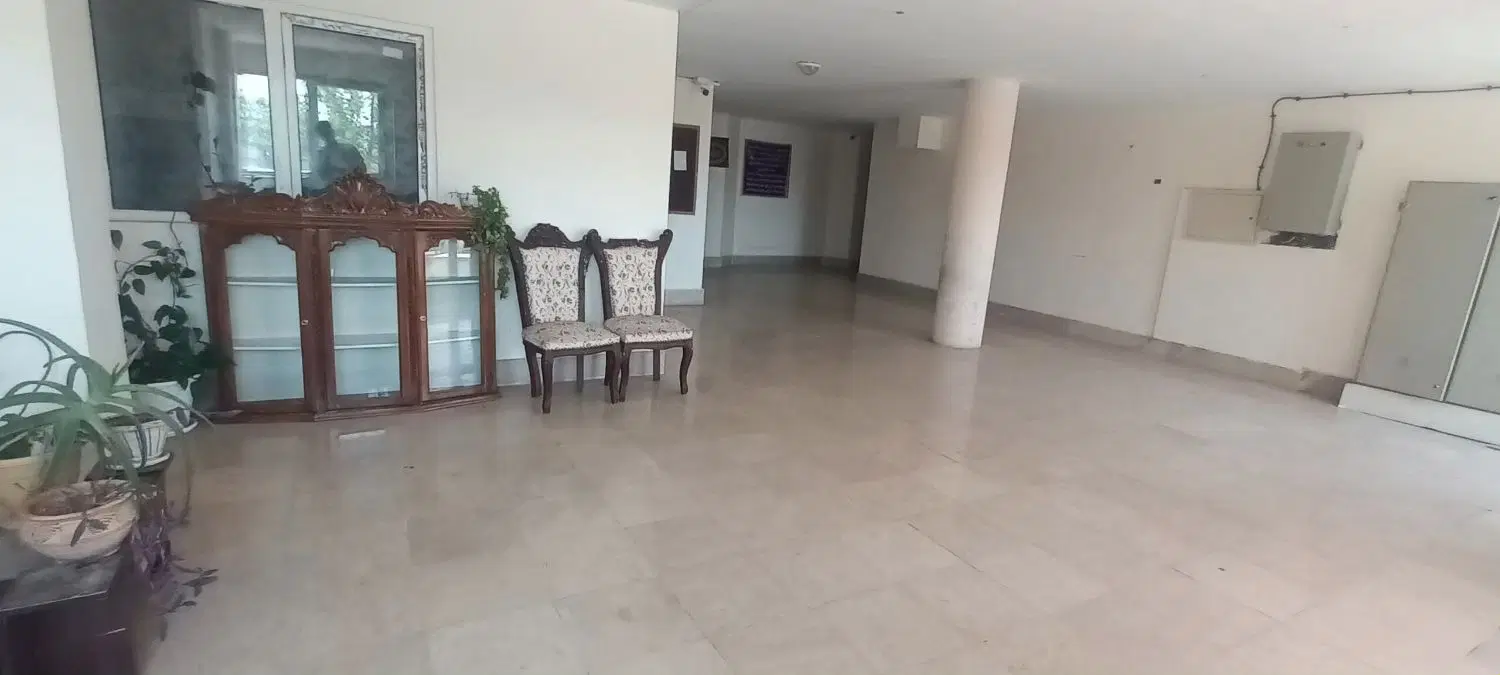 شهرجدیدمجلسی اپارتمان ناجا  طبقه ۴