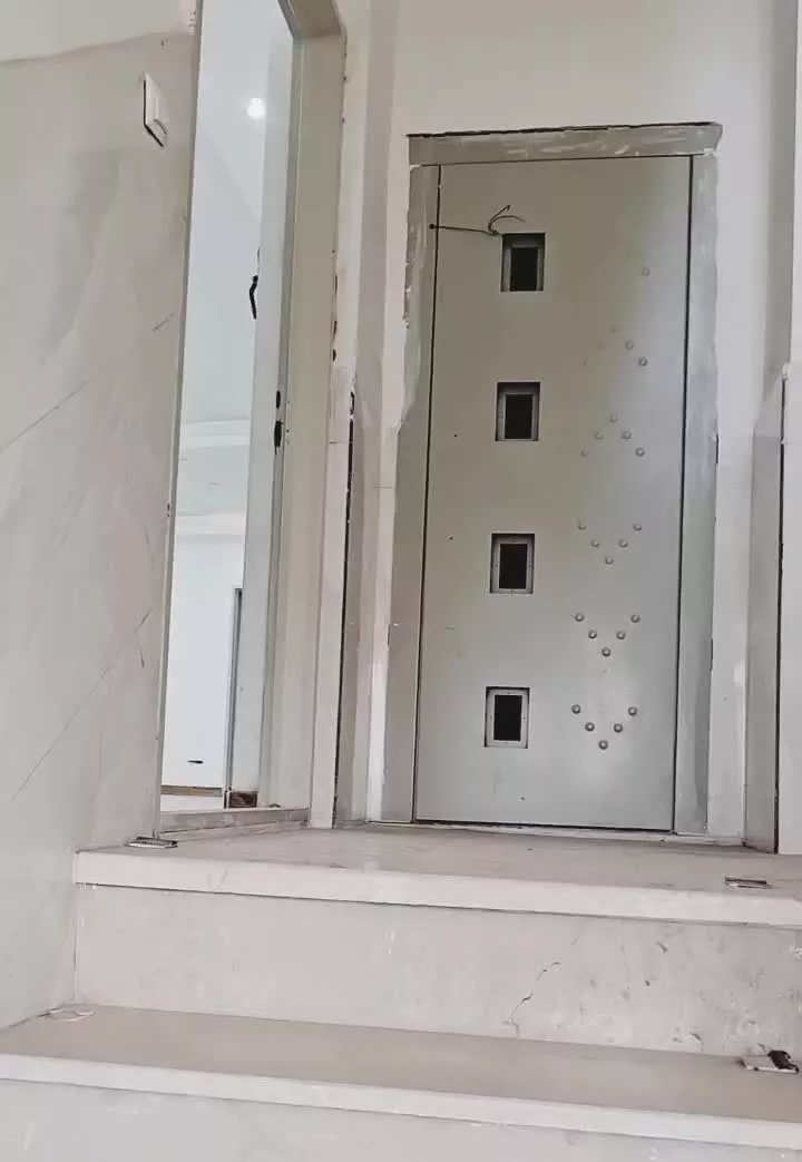 واحد ۱۴۰ متری
