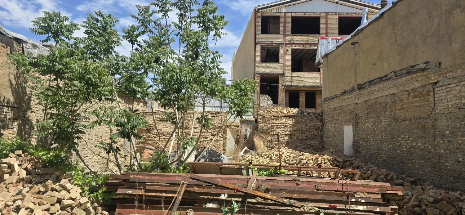 خونه زمین 2کله از همه نظر طلا با مصالح داخلی