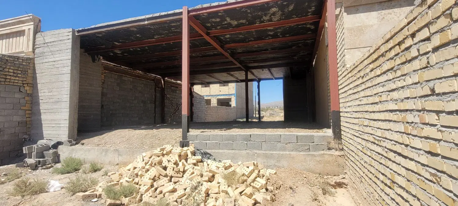خانه نیمه کاره بینالود