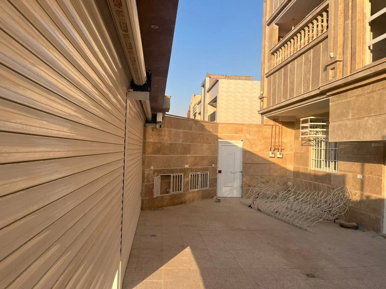 فروش یک واحد مهدیس علوم پزشکی