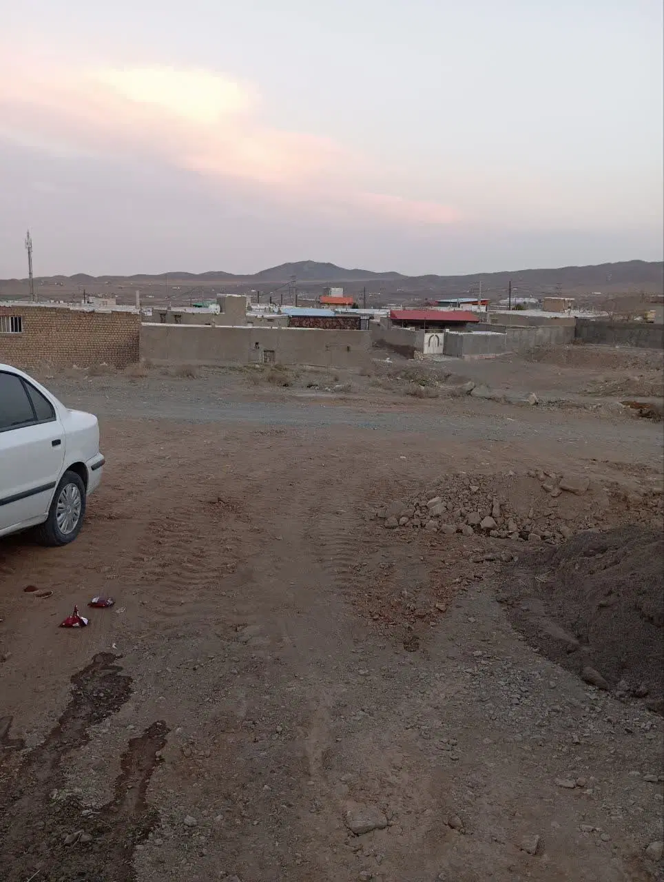 باغچه فروشی زواریان‌