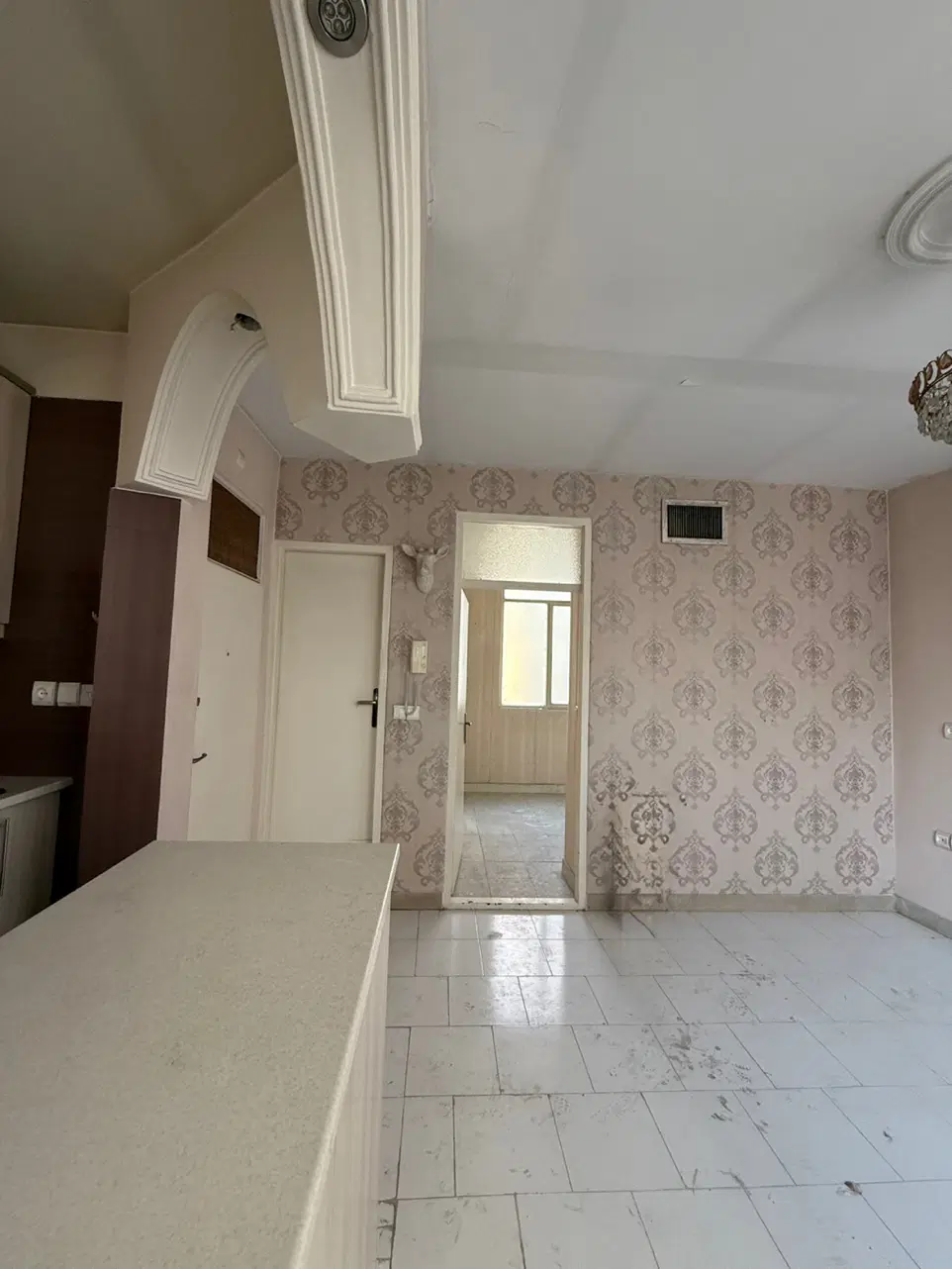 آپارتمان۳۷متر_ انباری ۶ متر_آذربایجان _انصافی مقدم