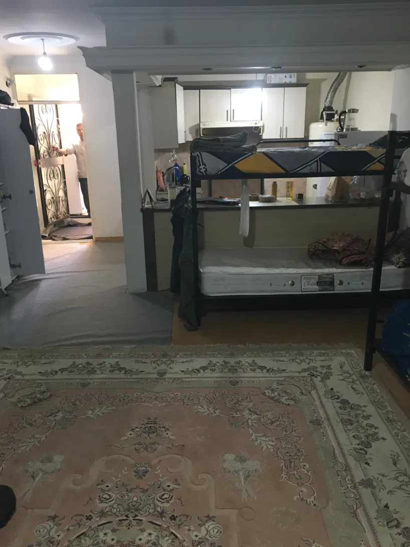 اجاره خانه دربست یک طبقه با حیاط