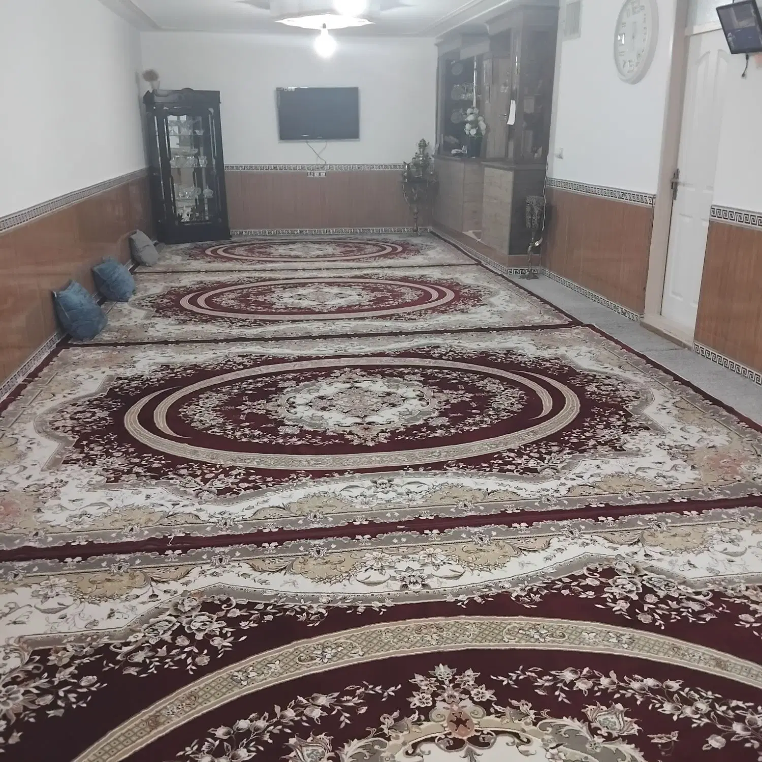 خانه ۱۰۰متری سه طبقه با مغازه