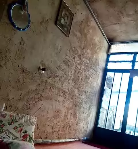 یک خانه ویلای باسه واحد تک واحدی