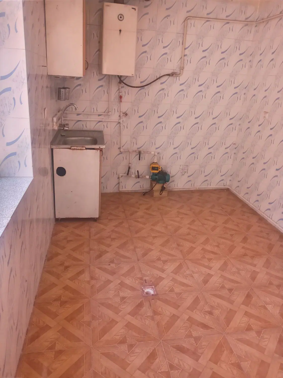 خانه یا اطاق کارگری ومجردی