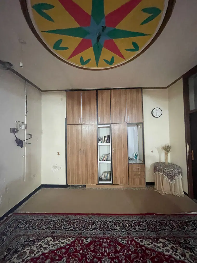 ویلایی ۲۴۰ متر _ گنجشگیر _ با تجاری