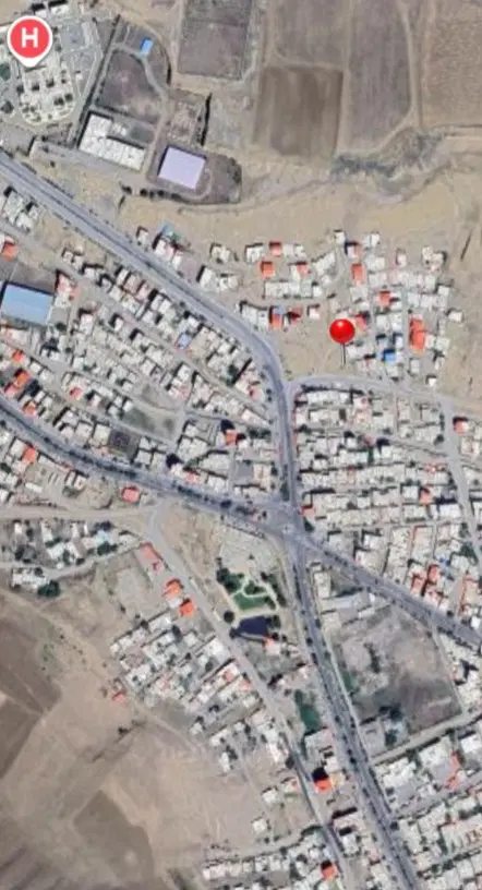 زمین تجاری ۱۱۱ متری