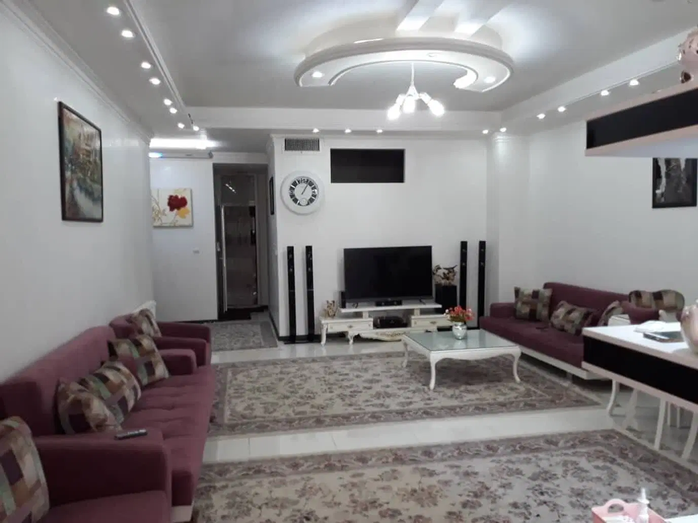 آپارتمان شیک و زیبا