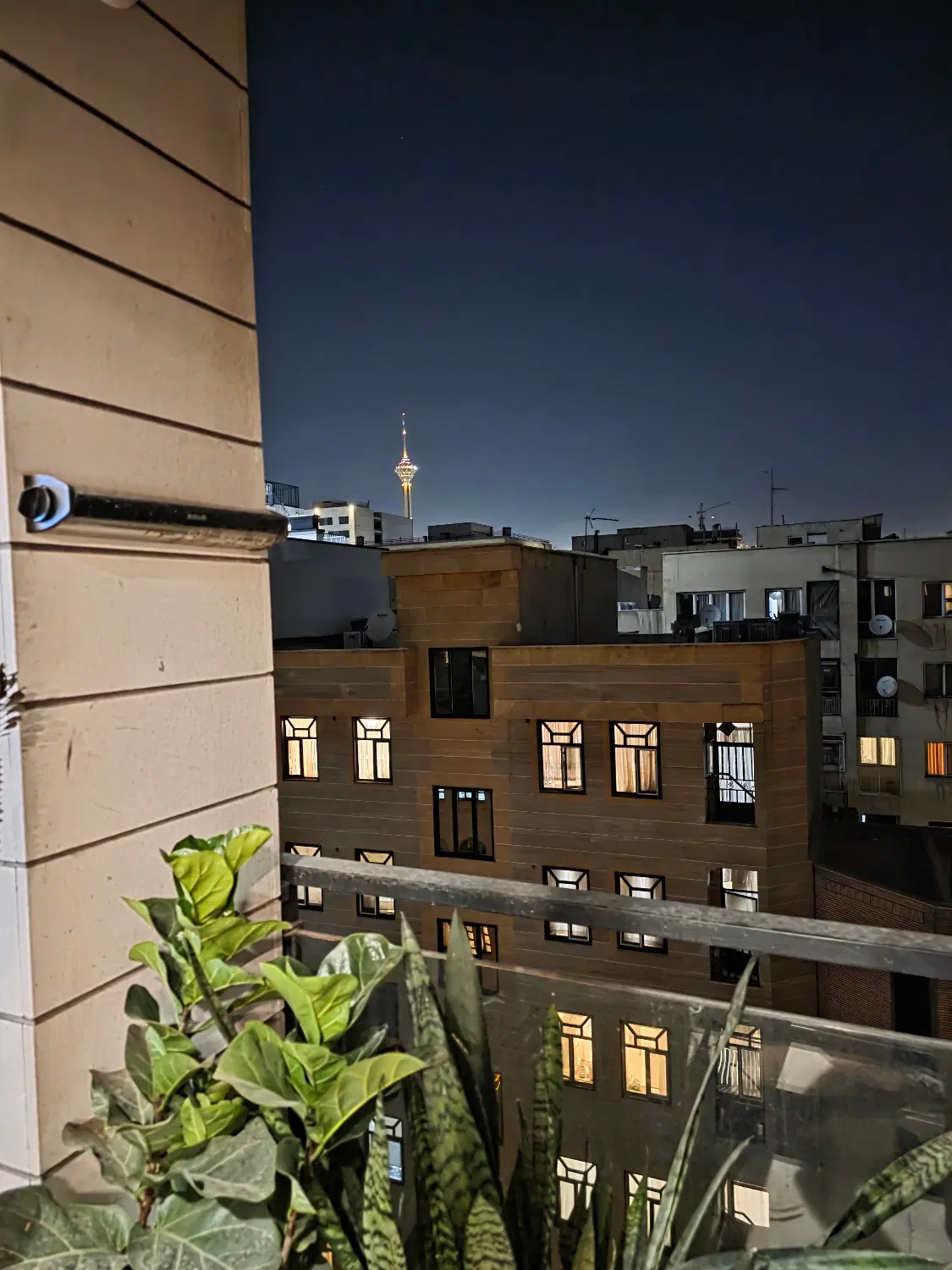 خانه ۱۳۸ متری دو خواب مستر امیرآباد شمالی
