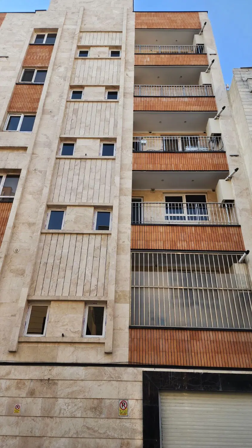 ۹۵ متر ۲ خواب فول امکانات رهن کامل نارمک