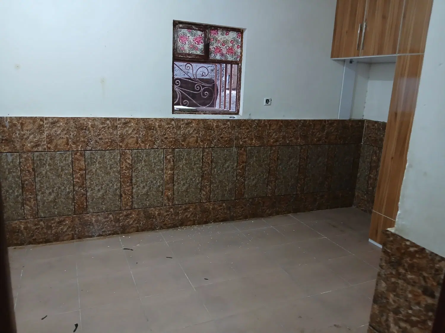 خونه اجاره ای شیک تمیز با کابینت شیک و کمد دیواری