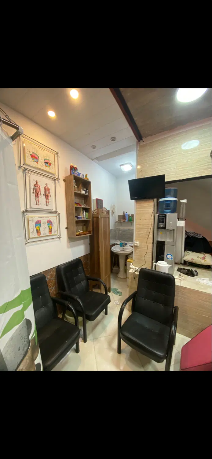 ۱۲مترمغازه بهترین لوکیشن و امکانات کامل