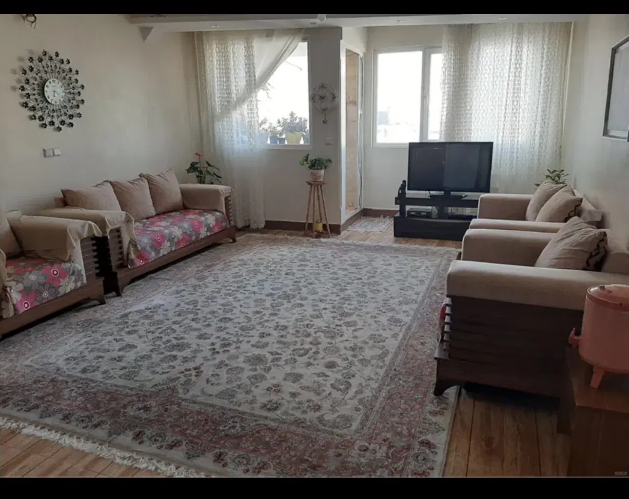 فروش زیر زمین سر خیابان اصلی