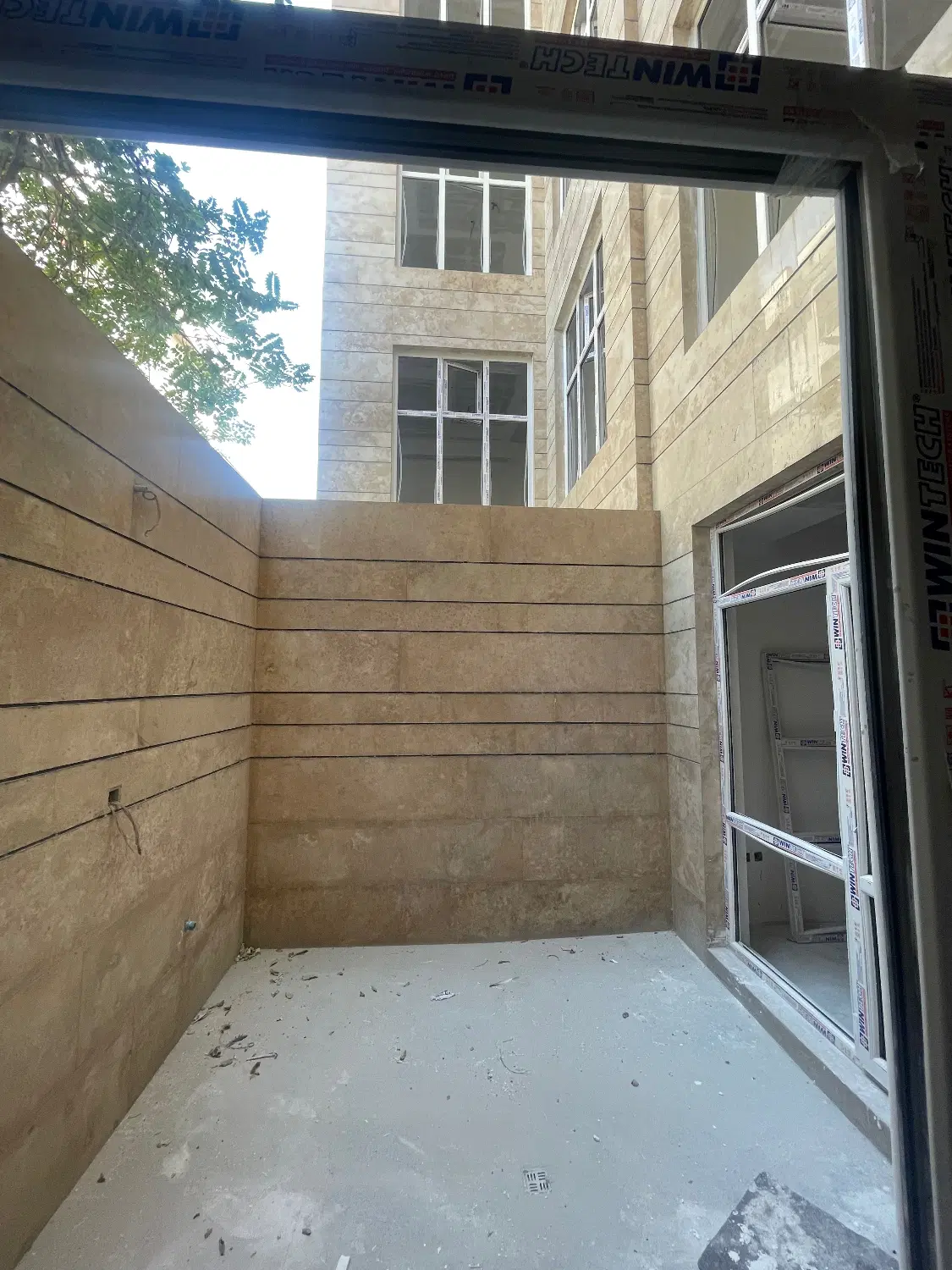 ۱۲۵ متر نوساز شمال ستارخان
