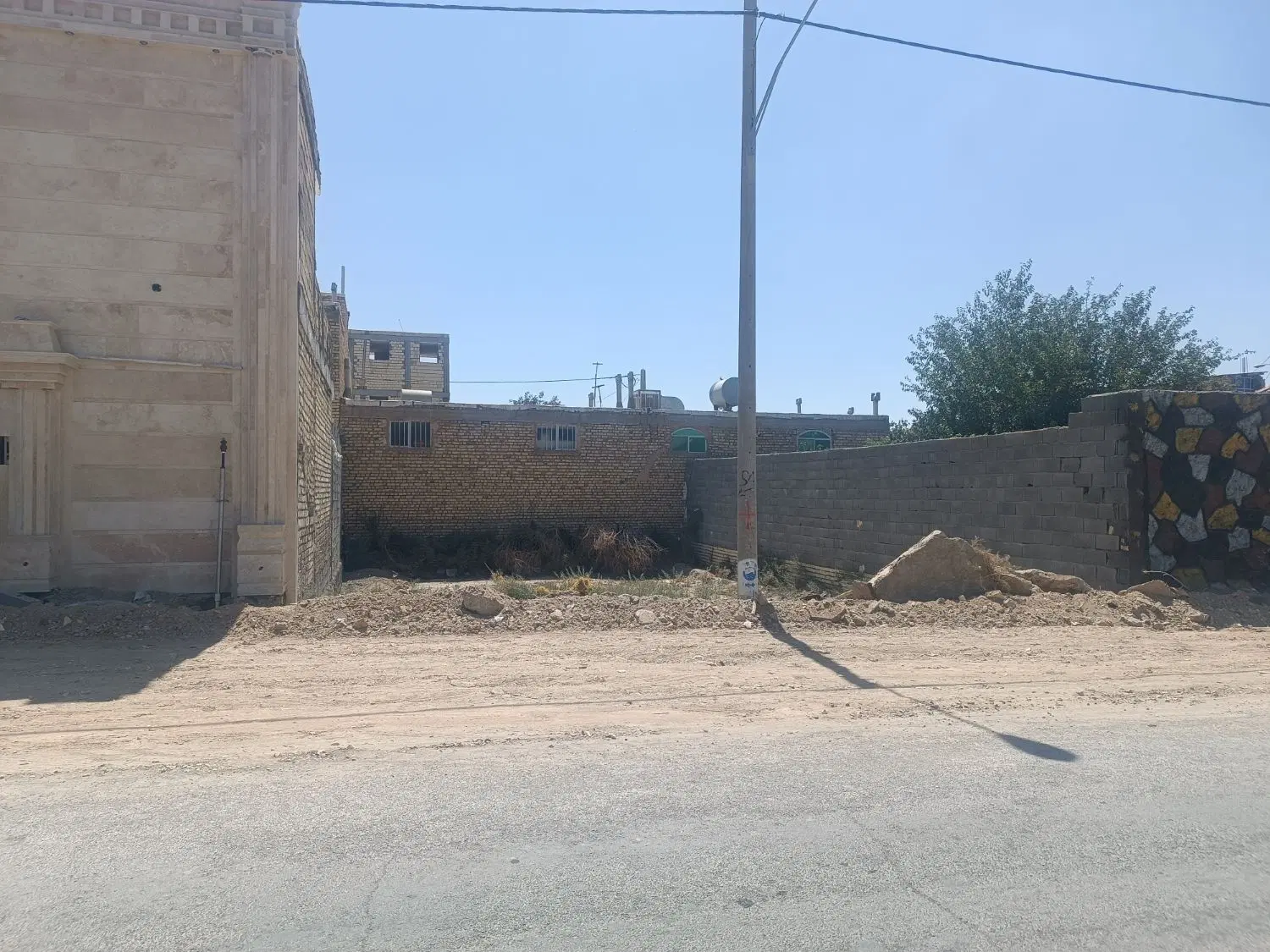 زمین مسکونی