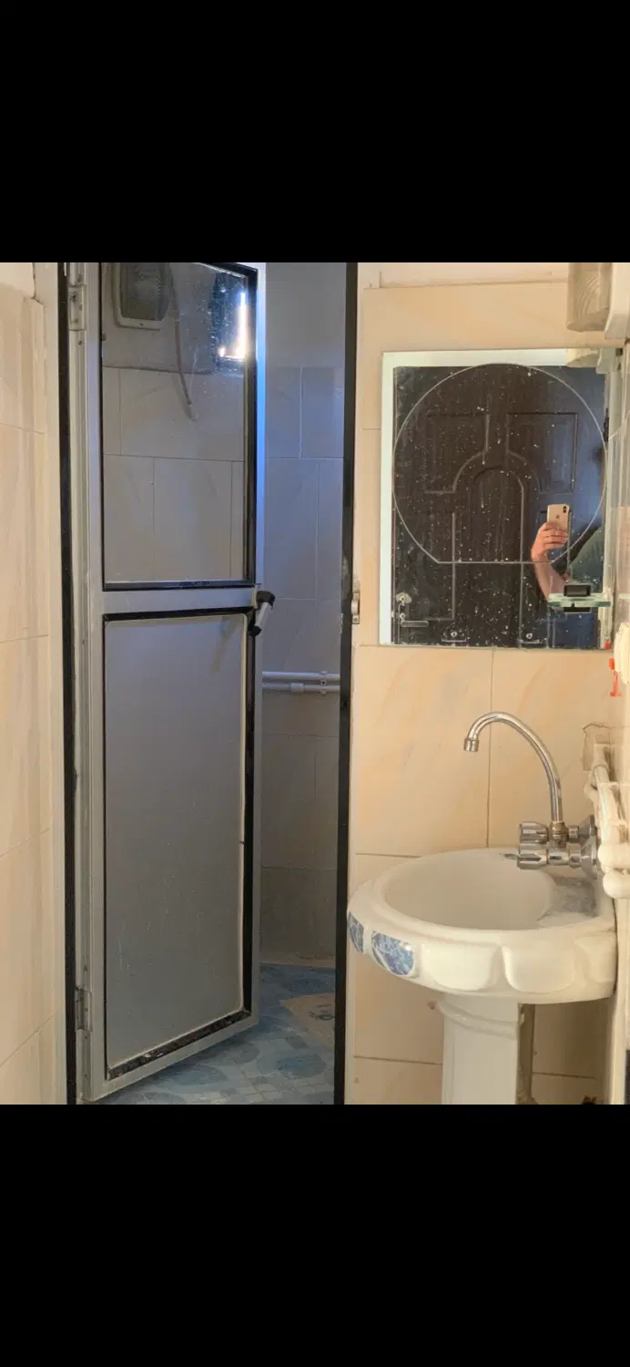 یک واحد مسکونی برای اجاره