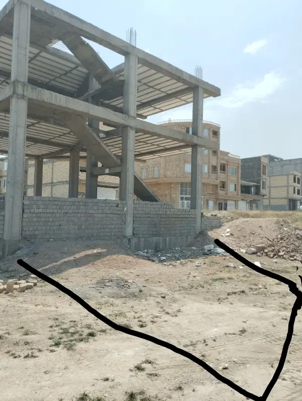زمین ۸۲ متر