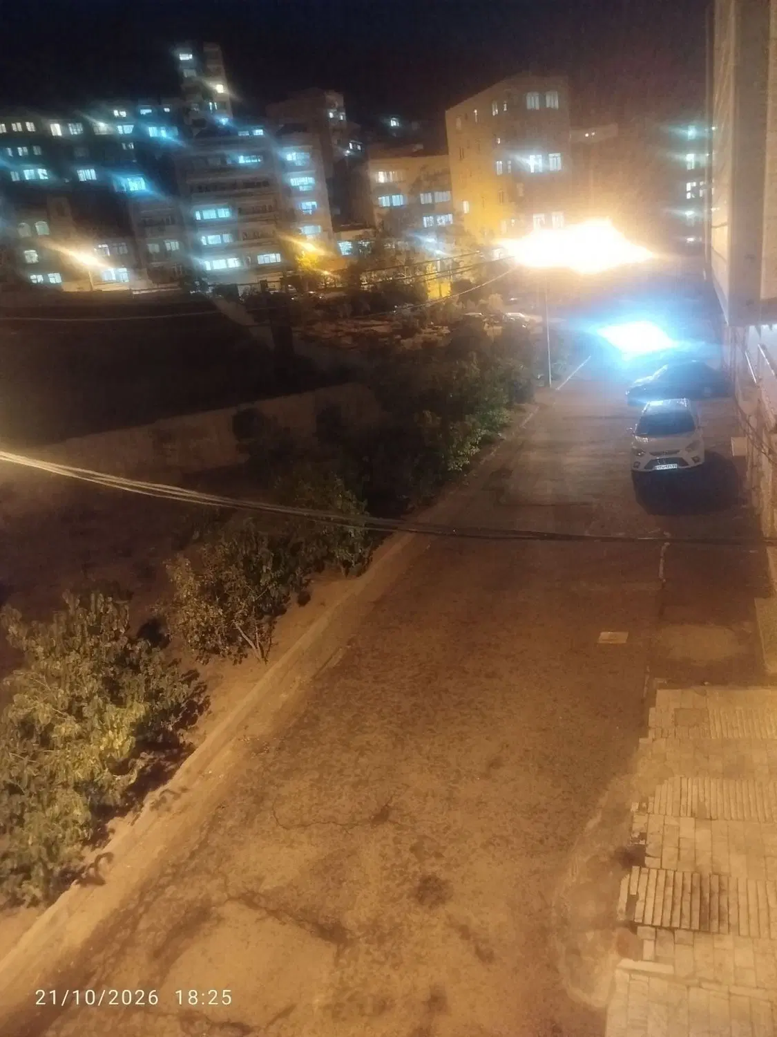 یک واحد آپارتمان طبقه اول  واقع درشهرک باغمیشه