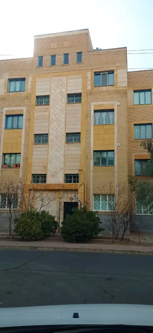 فروش آپارتمان ۸۷متری طاووس۷