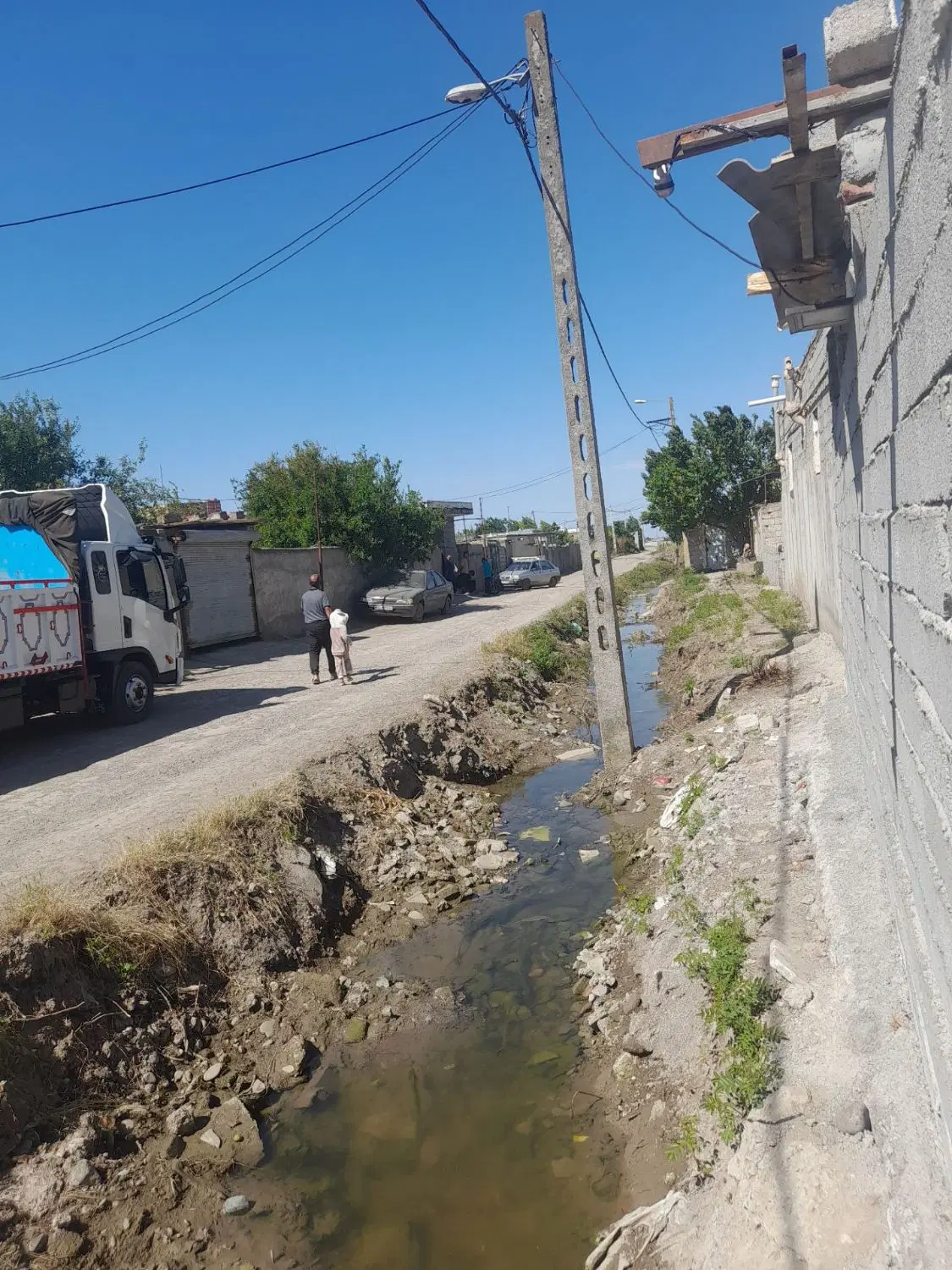 فوروش زمین  دو بر