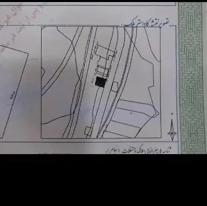زمین بر جاده اردبیل سرعین