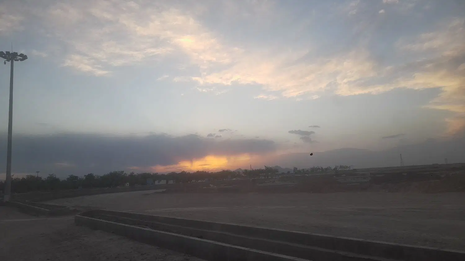 اجاره زمین دوردیوار