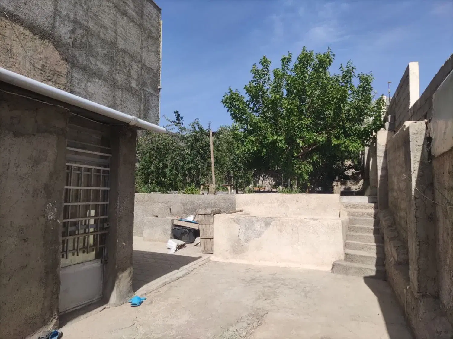زمین چهار دیواری شهرک کشاورزی بومهن