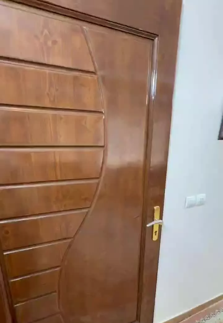 فروش واحد۱۰۰ متری