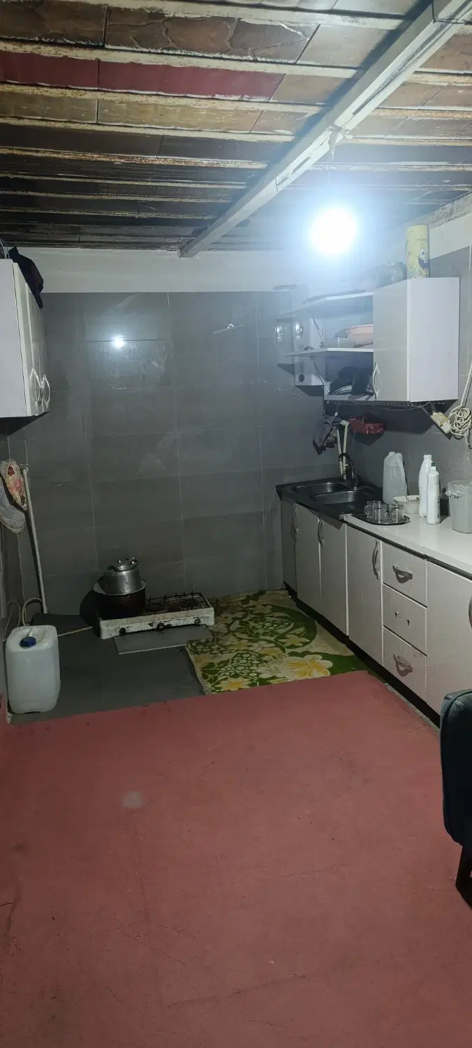واحد ۱۰۰متری مناسب برای خوابگاه یا انبار