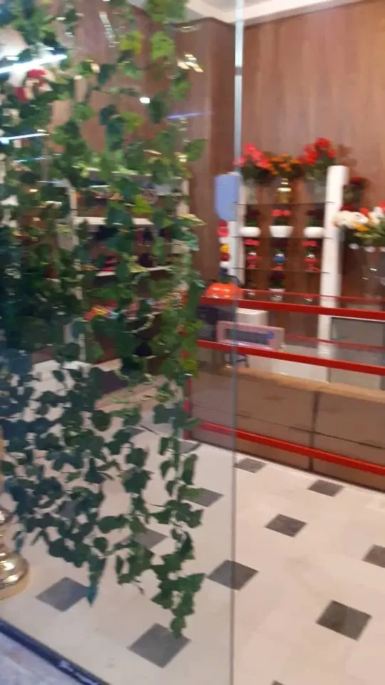 مغازه ۱۰ متری بومهن