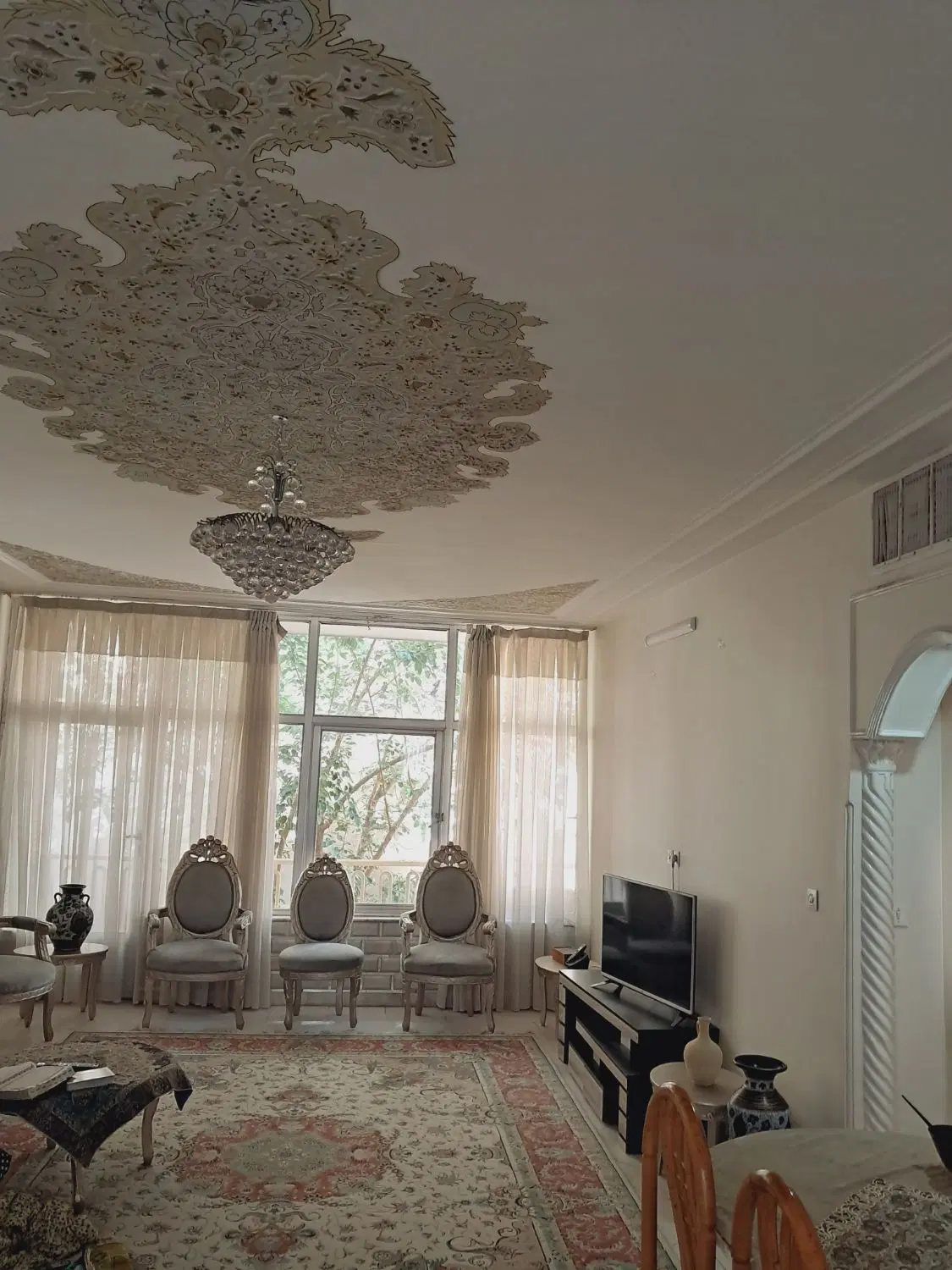 فروش خانه ویلایی غرق در نور ۱۷۶متری