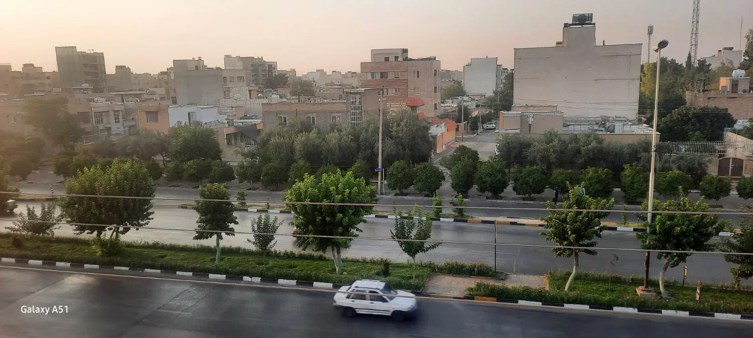 منزل ۲ نبش خیابان حافظ