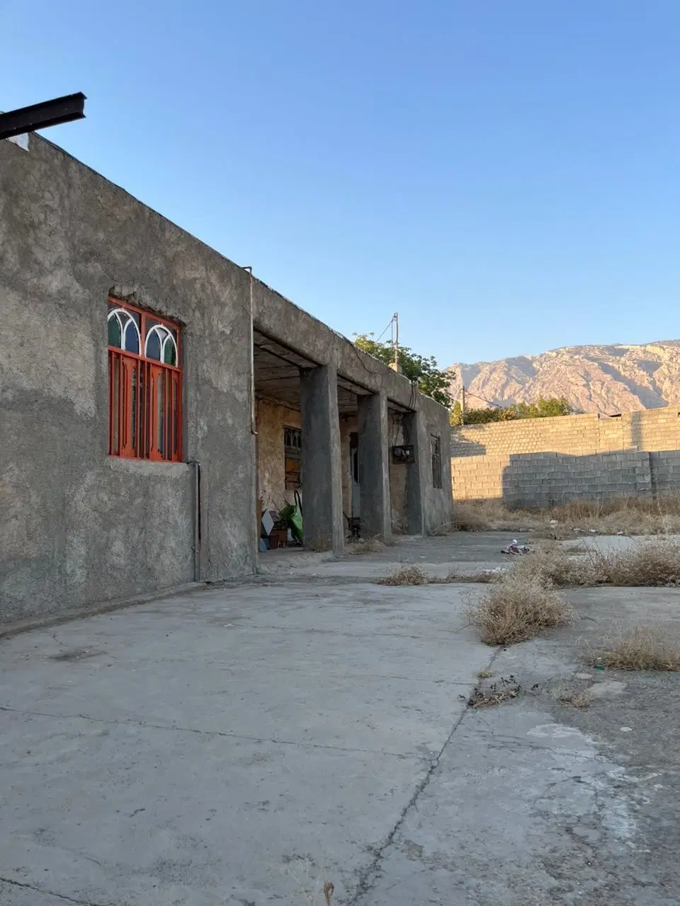 خانه باغ سند تک برگ در تشان