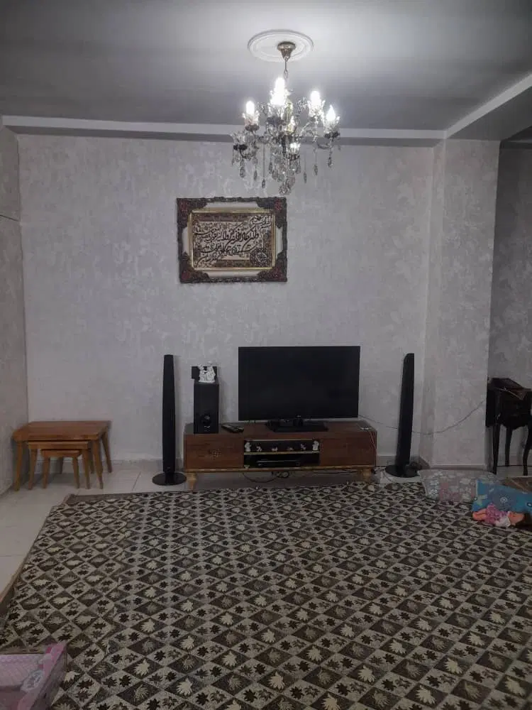 آپارتمان ۱۲۰ متری تک واحدی با پارکینگ انباری