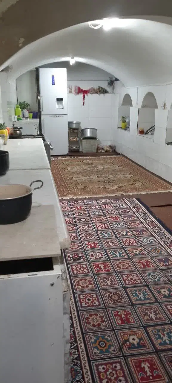 خانه بزرگ دربست
