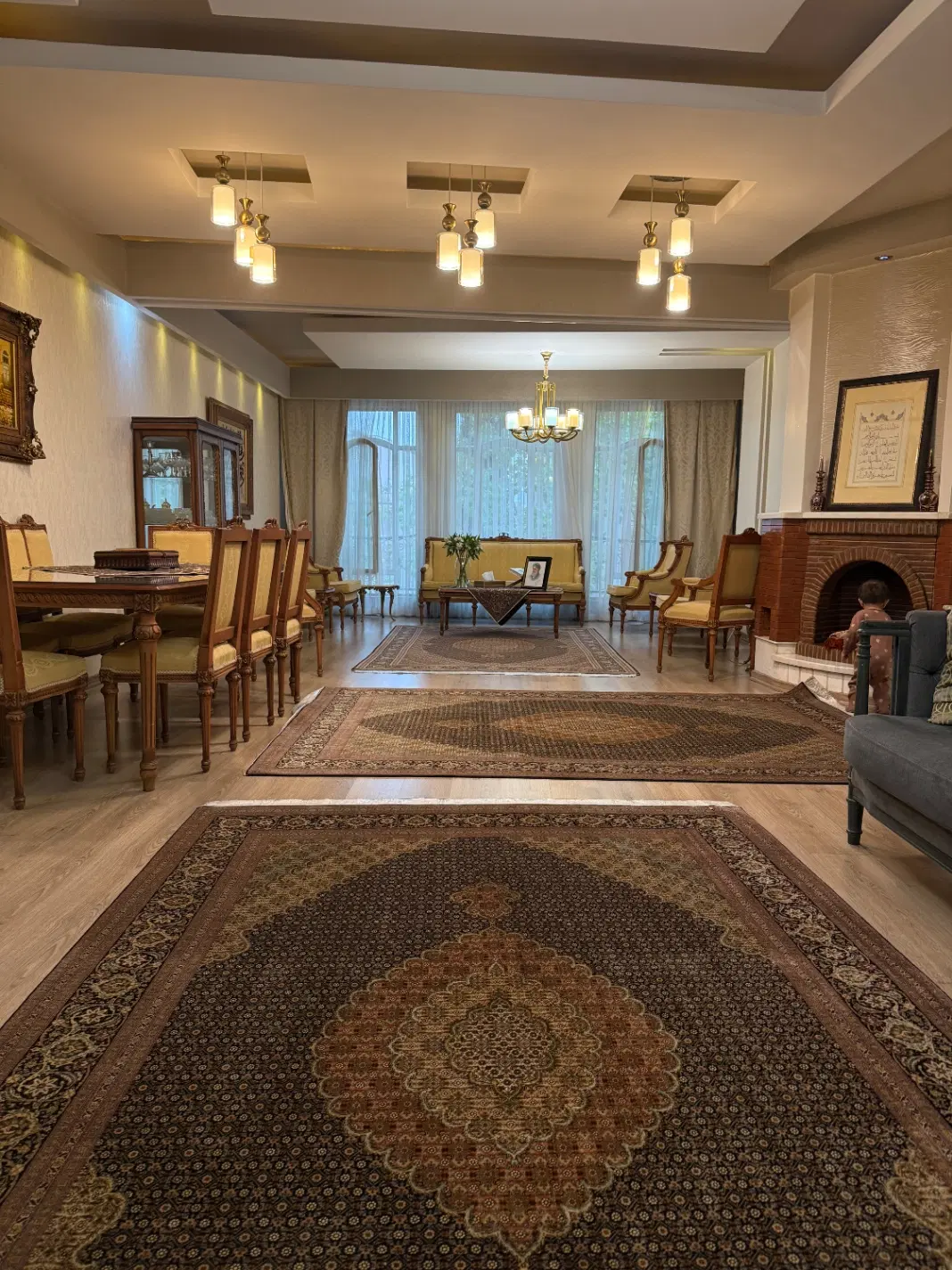 آپارتمان ۲۰۰ متری در اخلاقی شرقی
